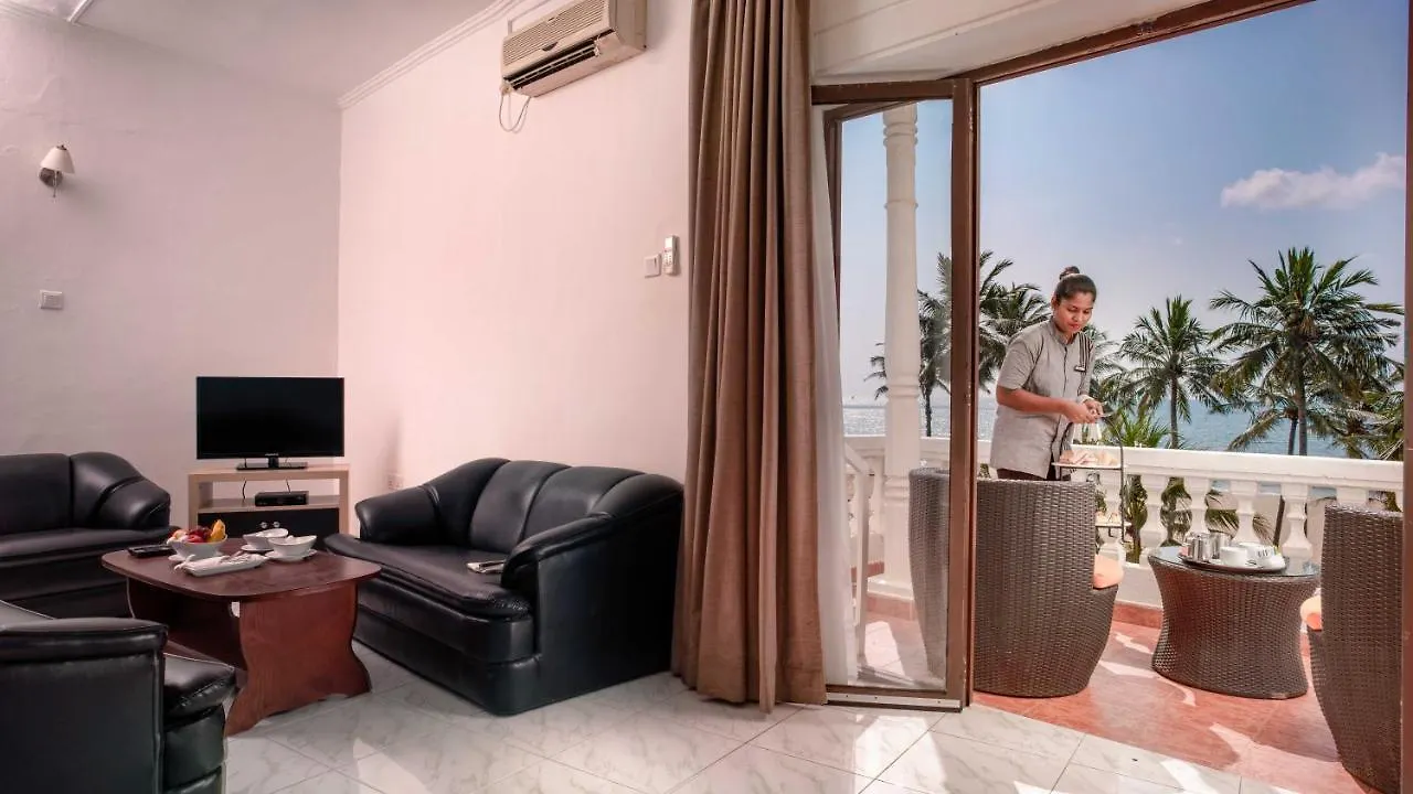 ****  Camelot Beach Hotel Negombo Sri Lanka