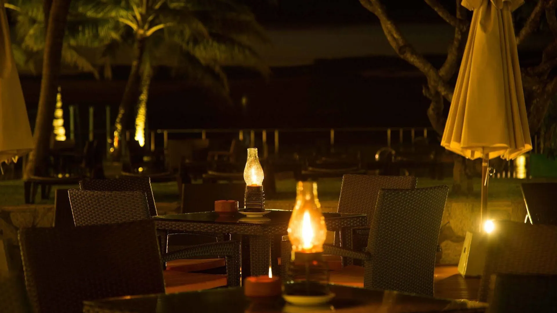 Camelot Beach Hotel Negombo