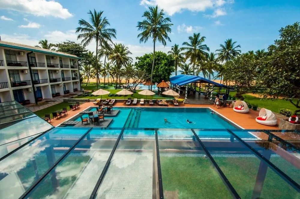 Camelot Beach Hotel Negombo
