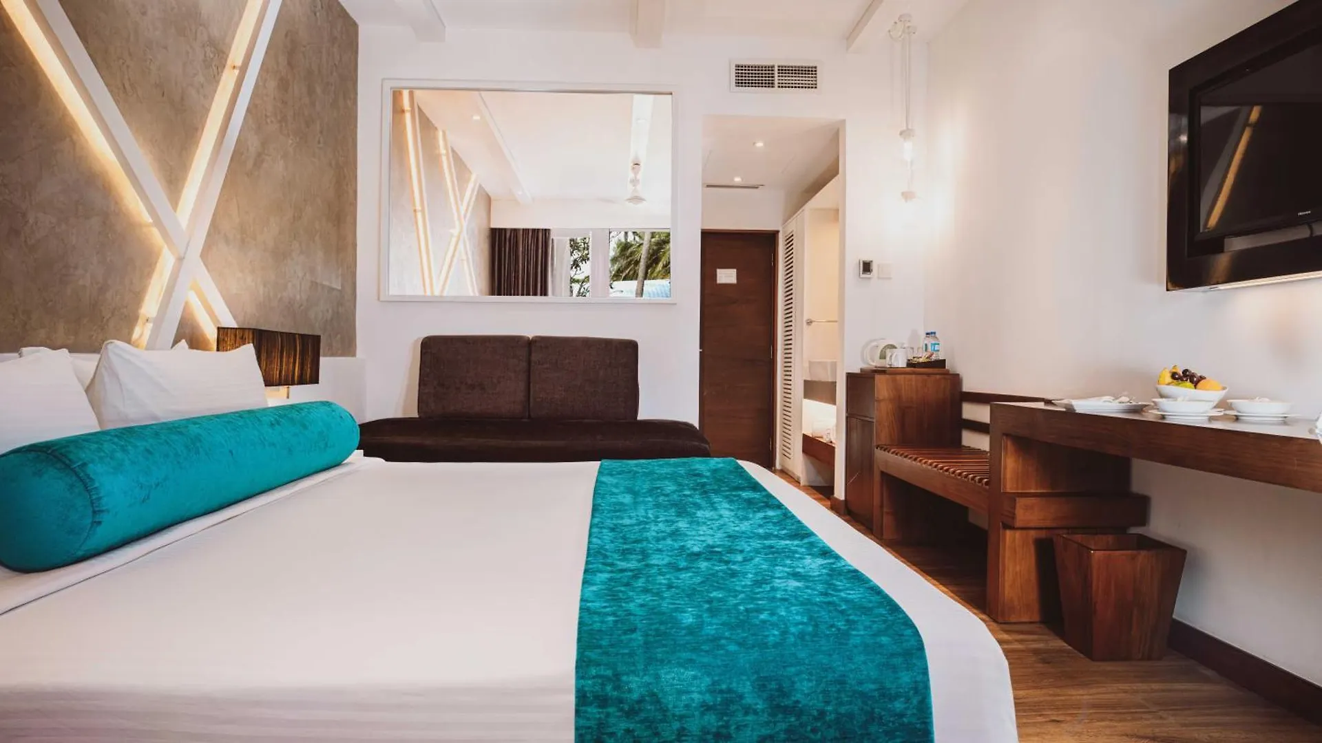 Camelot Beach Hotel Negombo