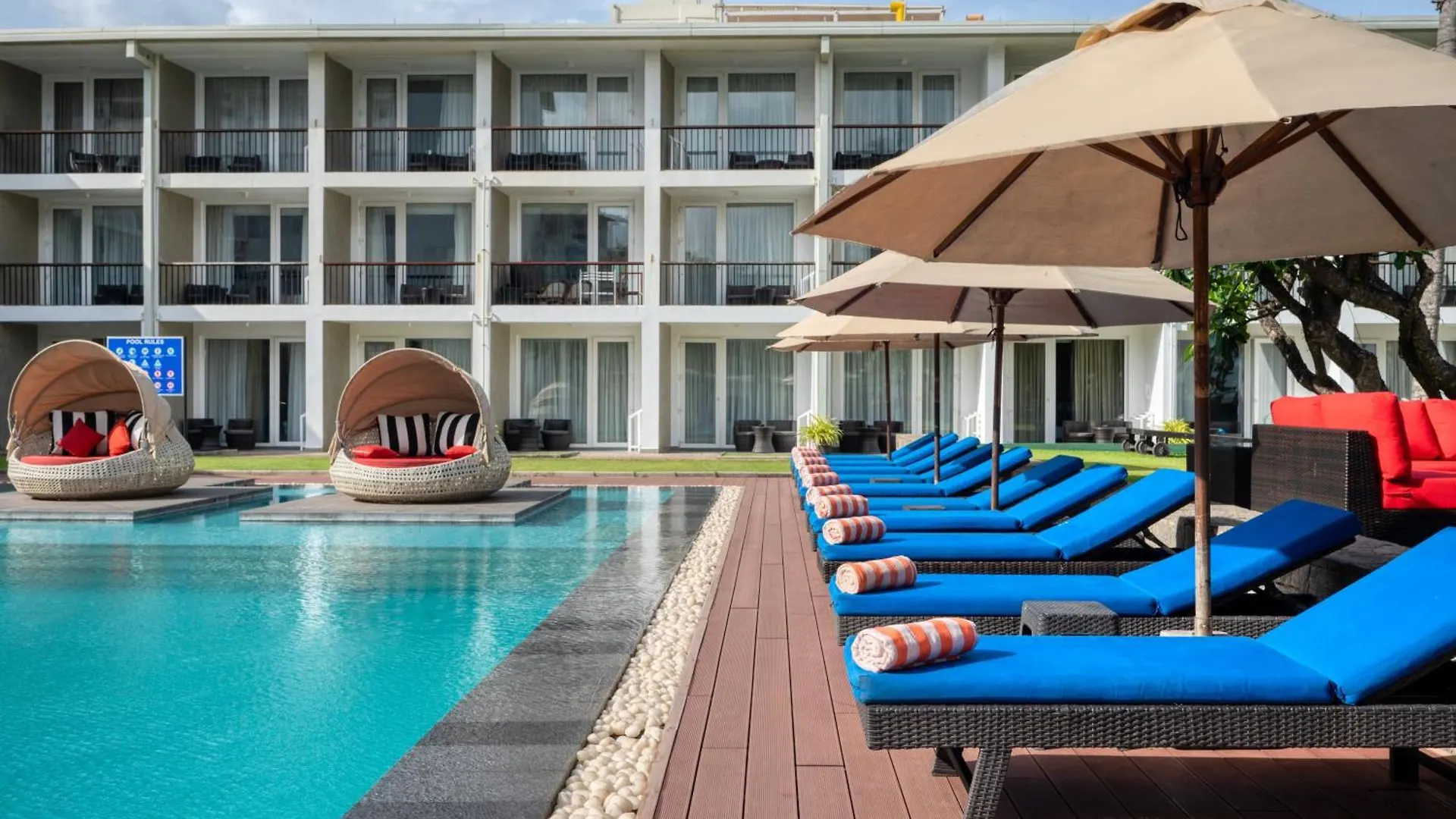 Camelot Beach Hotel Negombo